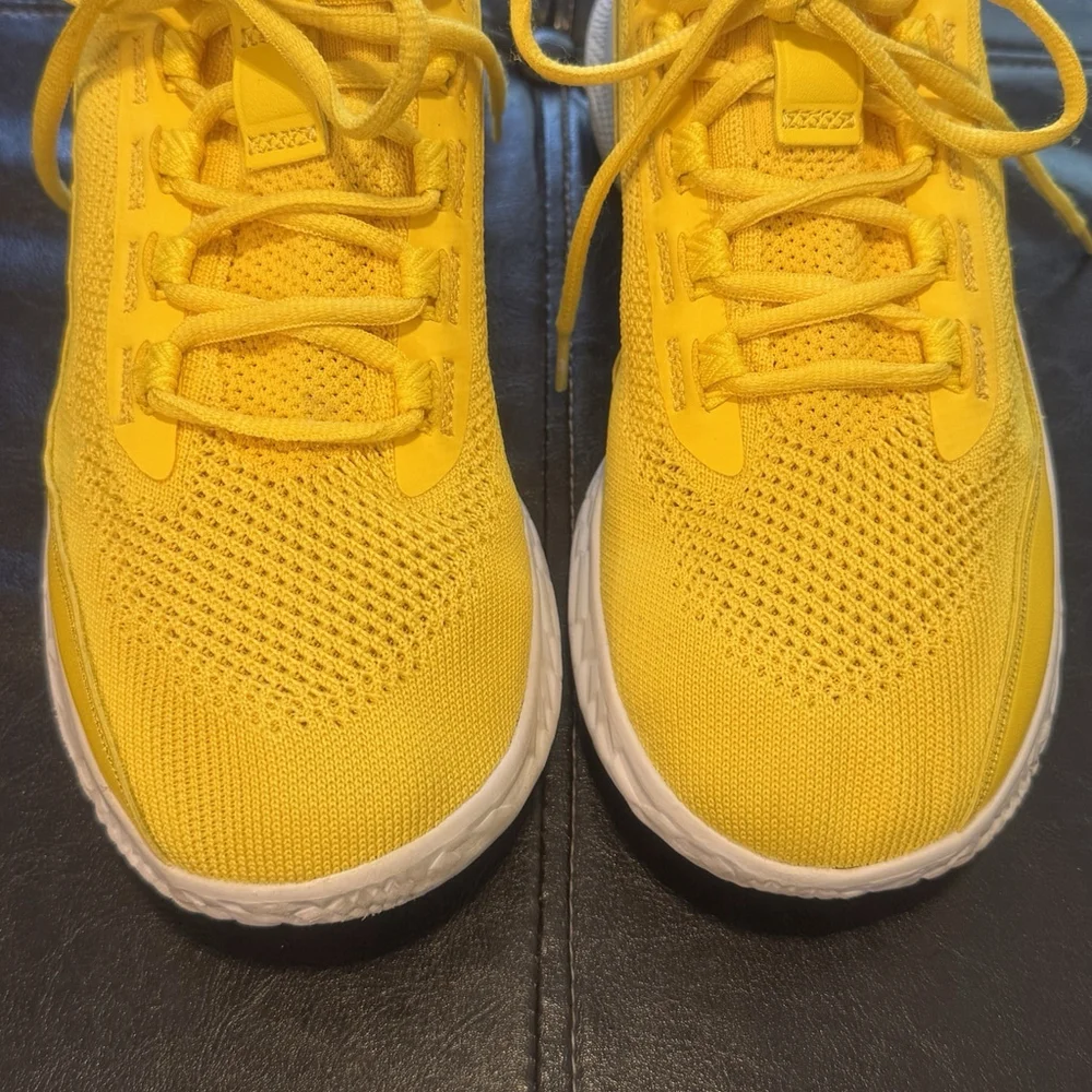 Under Armour Curry TB 8 Sneakers Men Size:12 Flow Smooth Butter Yellow
